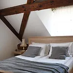 Hisa Linhart, & Restaurant 2* Radovljica