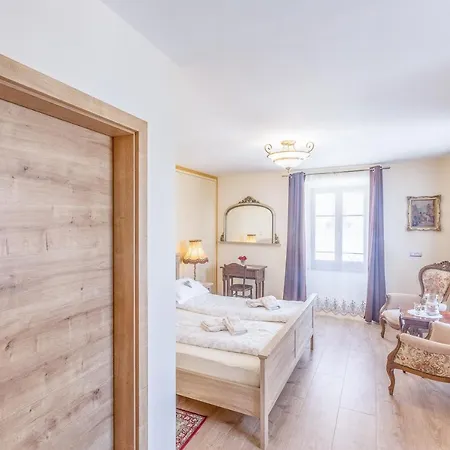 Hisa Linhart, & Restaurant Hotel