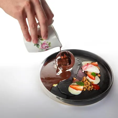 Hotel Hisa Linhart, & Restaurant 2*