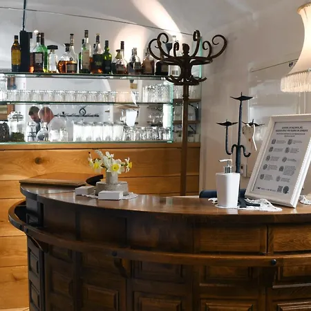 Hisa Linhart, & Restaurant فندق رادوفيتْسا