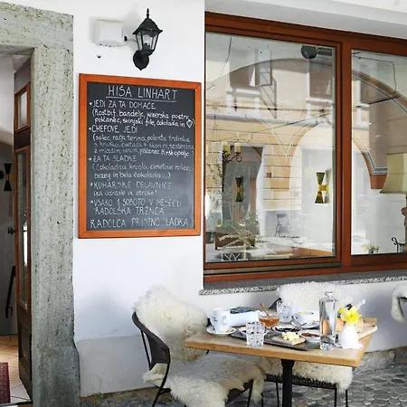 Hisa Linhart, & Restaurant