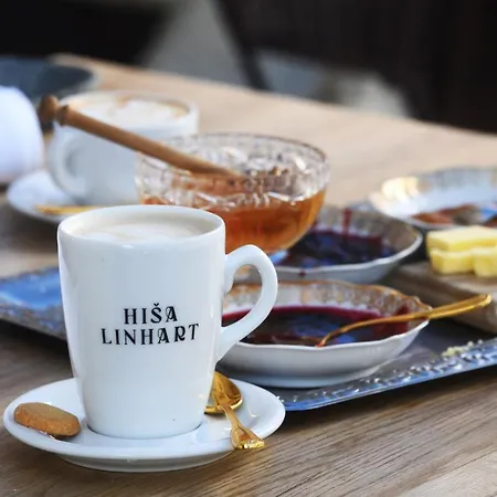 Hisa Linhart, & Restaurant 2* Radovljica