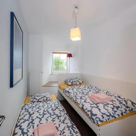 Hisa Linhart, & Restaurant Hotel Radovljica