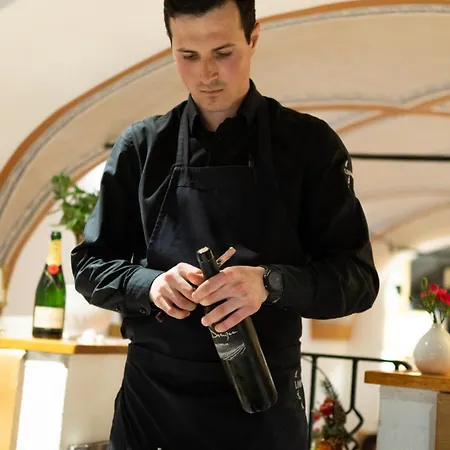 Hotel Hisa Linhart, & Restaurant 2*