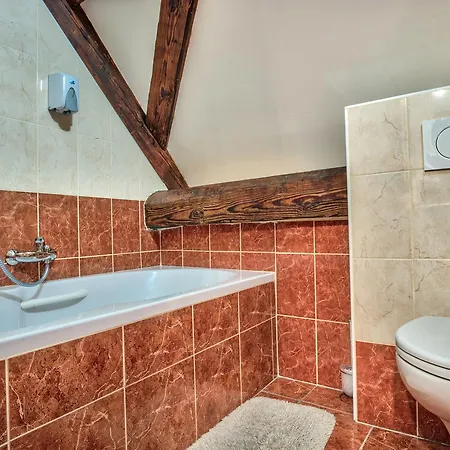 Hisa Linhart, & Restaurant ホテル ラドヴリツァ