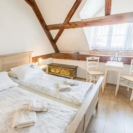 Hotel Hisa Linhart, & Restaurant Radovljica