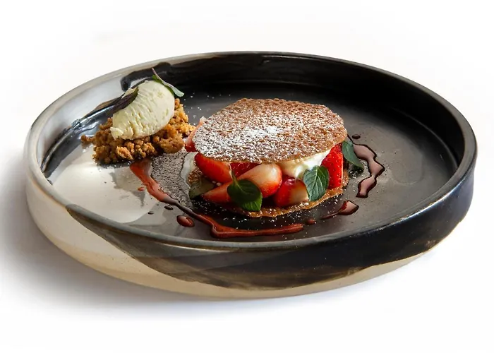 Hisa Linhart, & Restaurant