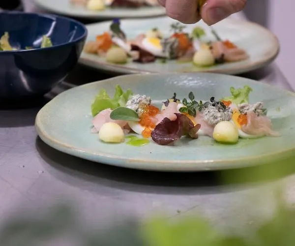 Hotel Hisa Linhart, & Restaurant 2*