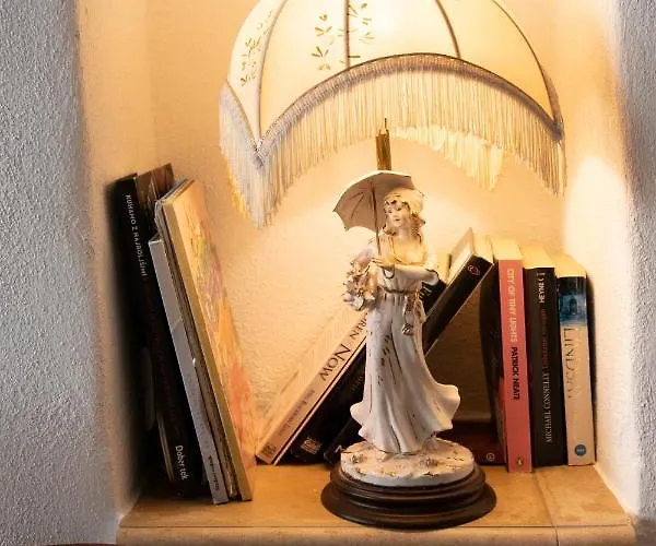 Hisa Linhart, & Restaurant Hotel 2*