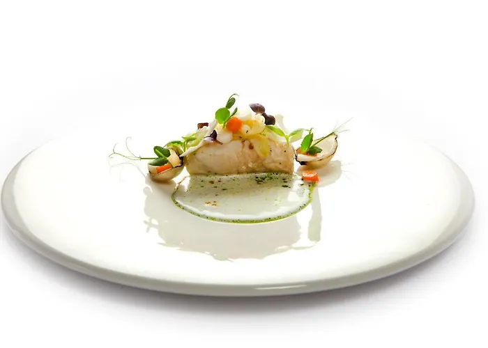 Hisa Linhart, & Restaurant 2*