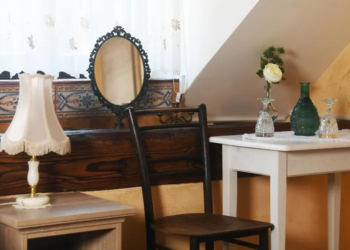 Hisa Linhart, & Restaurant Hotel 2*