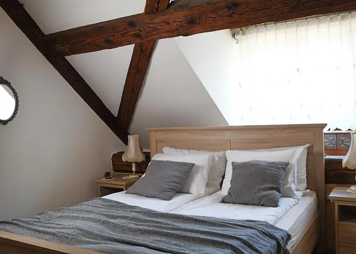 Hisa Linhart, & Restaurant 2* رادوفيتْسا