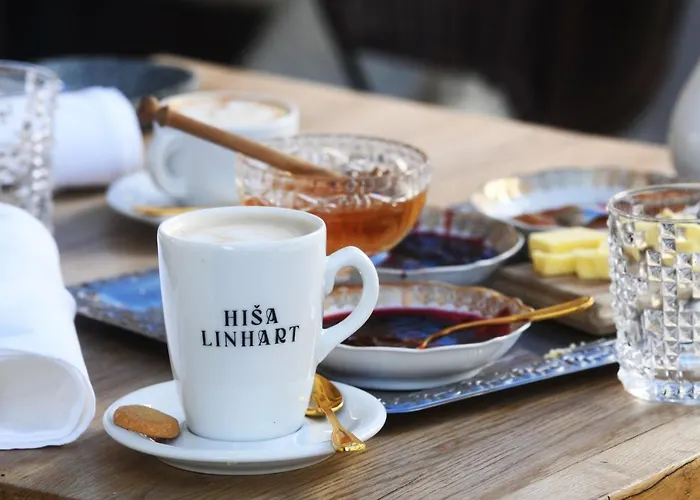 Hisa Linhart, & Restaurant 2* Radovljica