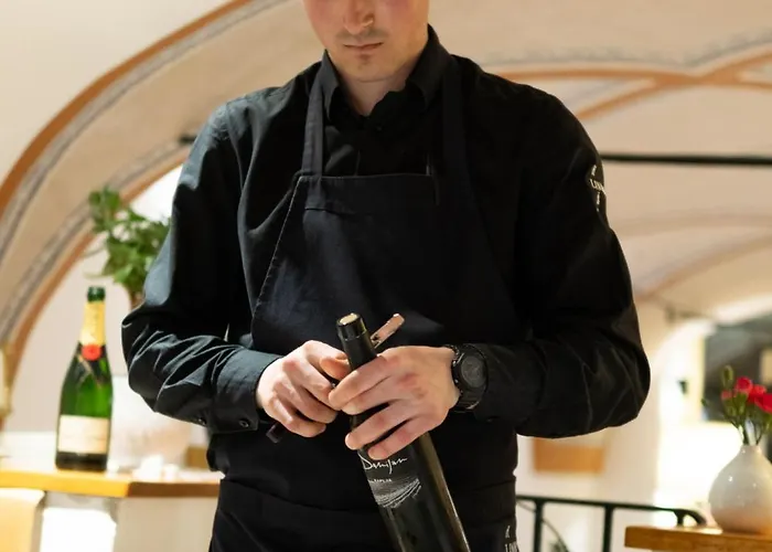 فندق Hisa Linhart, & Restaurant 2*