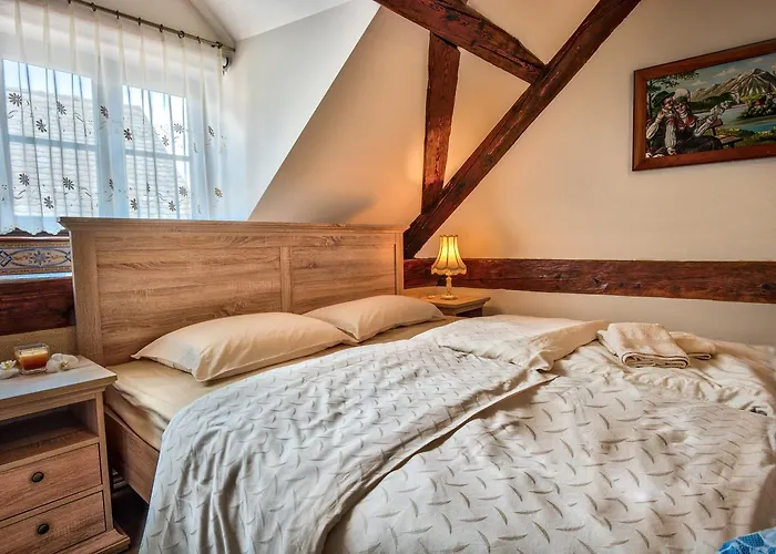 Hisa Linhart, & Restaurant Hotel 2*